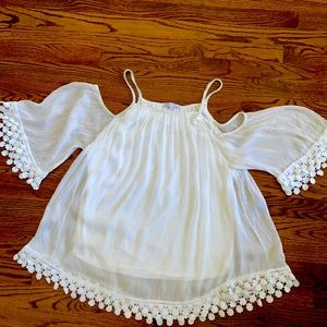 Flowy shoulder cut out blouse